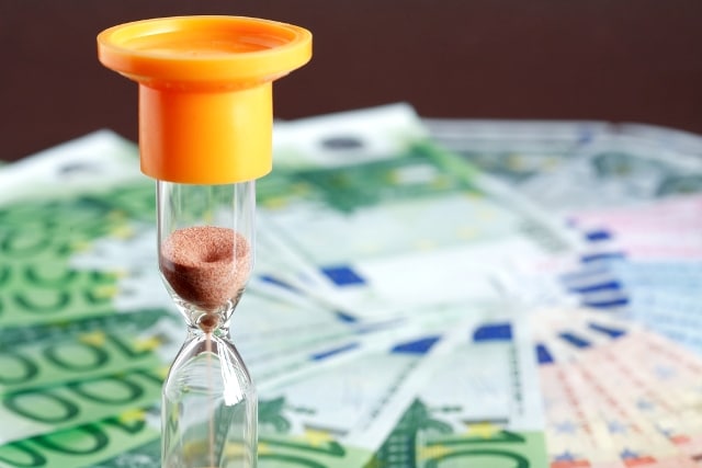 date-placement-argent-full-5859447